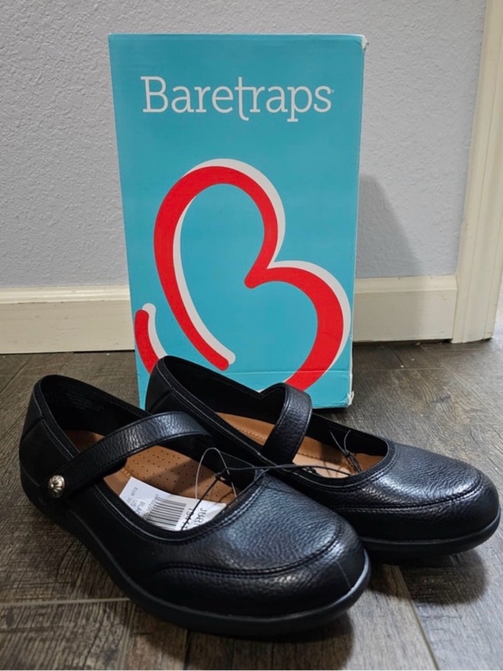 BareTraps Classic Black Jurnee Mary Jane Flats NEW